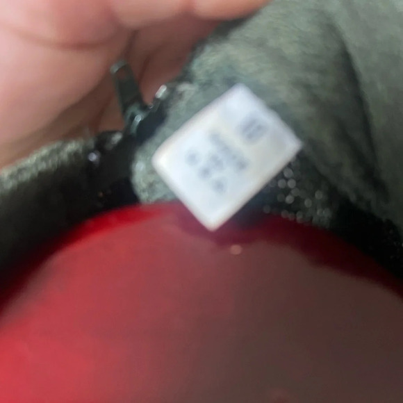 St John Wool Knit Set in Olive Green, size 10 - Picture 3 of 8